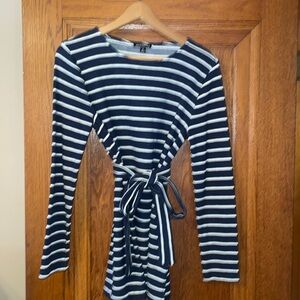 JCrew navy/white striped belted sweatshirt; small; J8352